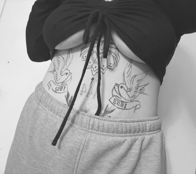ThicMommi cover image