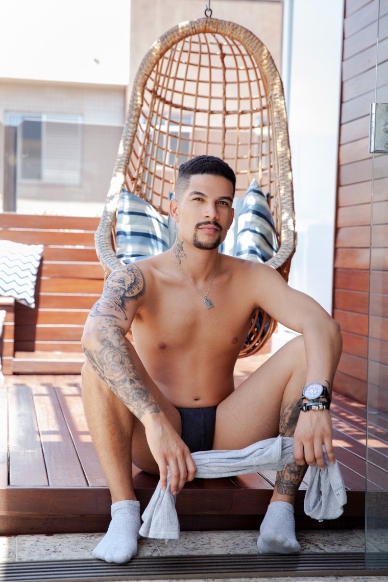 Thiago cover image