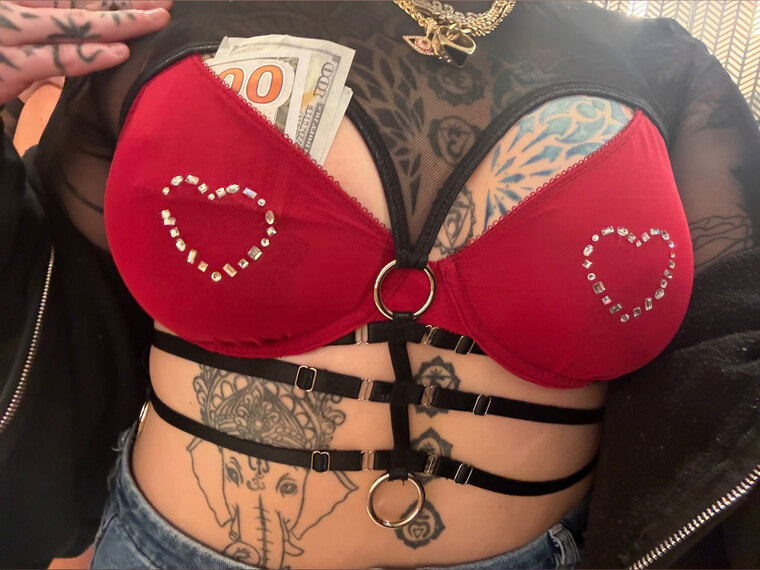 Third eye titties 🧿 banner image