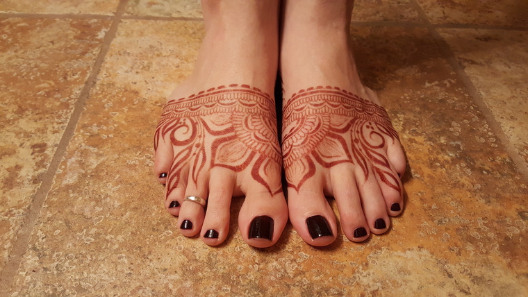 thosehennafeet banner image