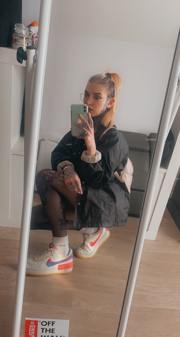Thyvrtiscla cover image