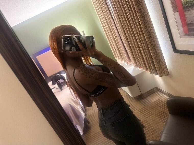 Slim Baddie banner image