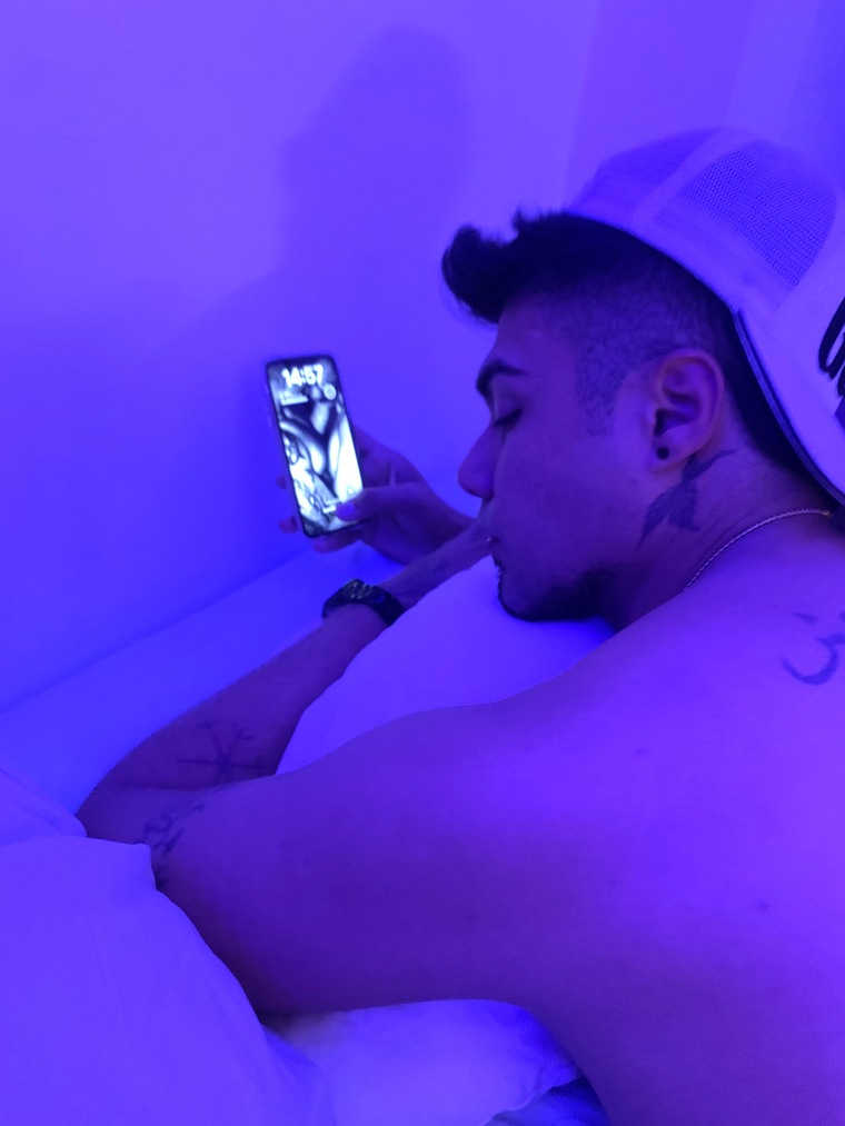 Tiivenxxx banner image
