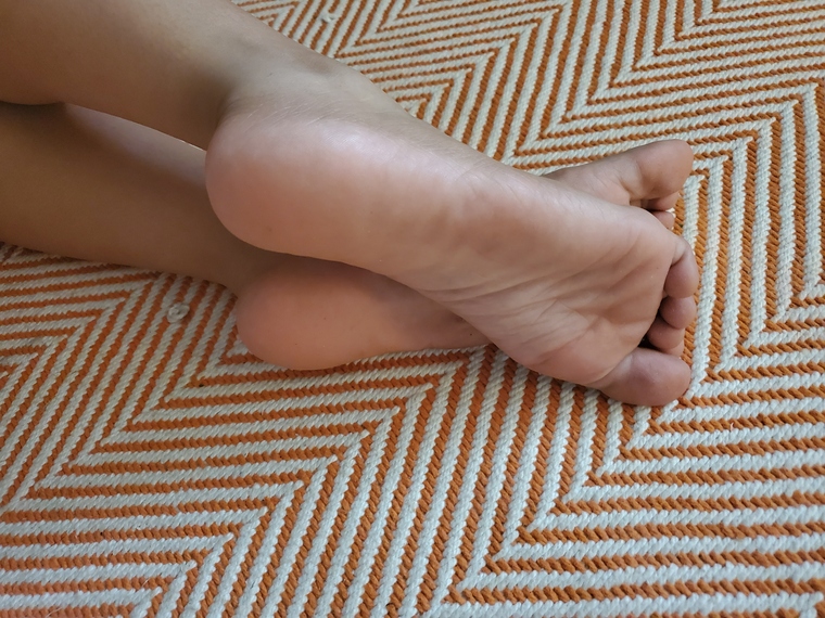 Tiny feet cover image
