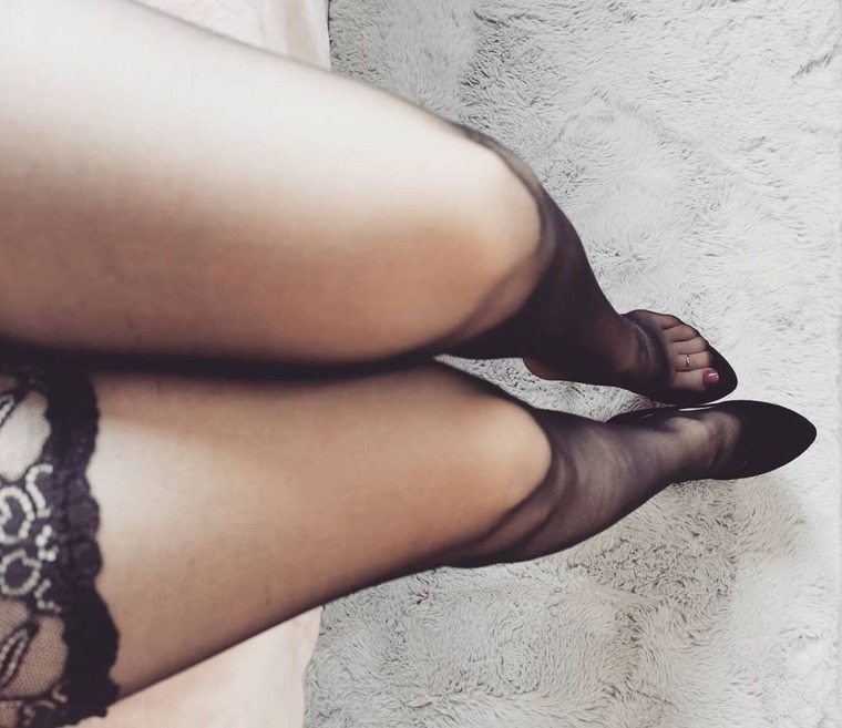 Tiny Nylon Feet banner image