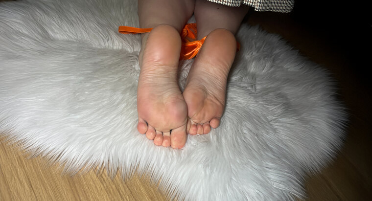 Tiptoe Angel cover image