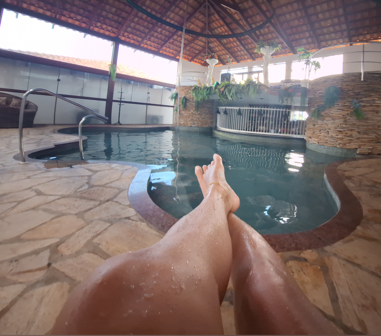 Feet Titta banner image