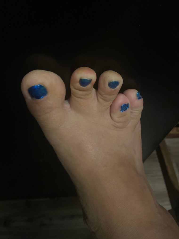 Toe-nia_Toes cover image