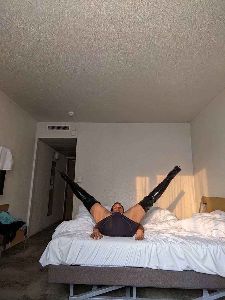 2hot4you banner image