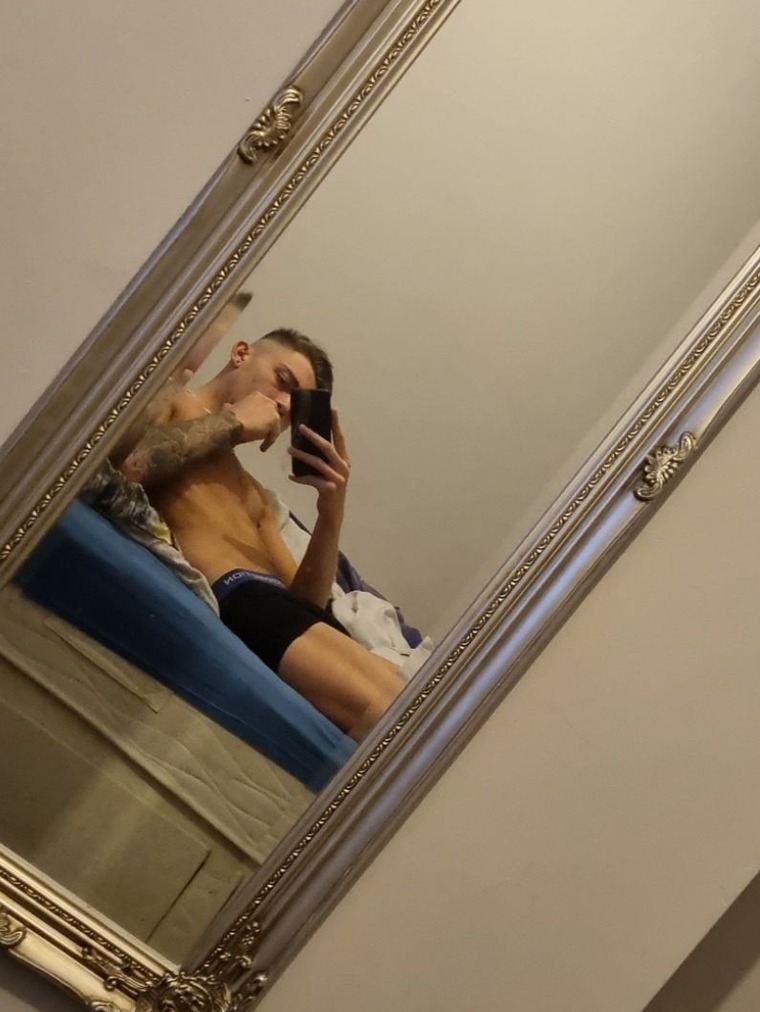 Toned hung tatted bi lad ๐ banner image