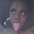 TONGUE 👅QUEEN👑 avatar