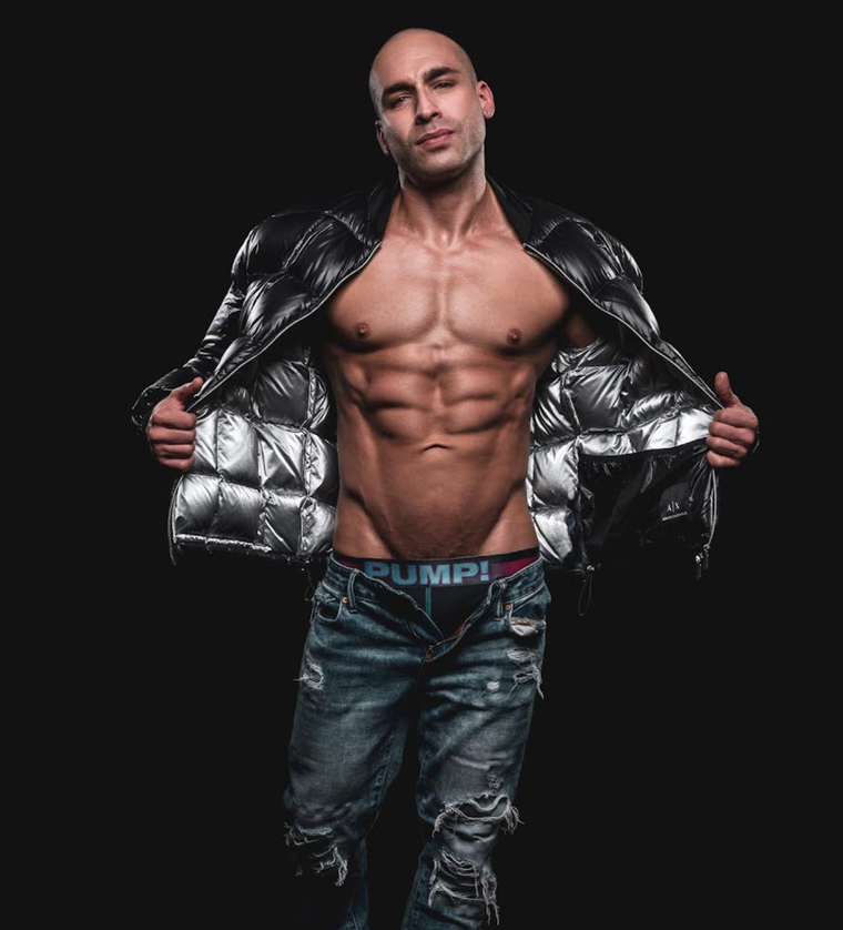 Tony Versace cover image