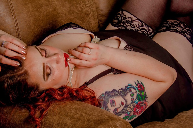 taelor arden pearl banner image