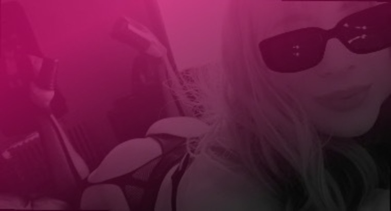 TR4PGURL cover image