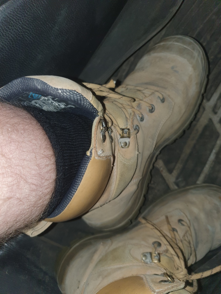 Tradie feet banner image