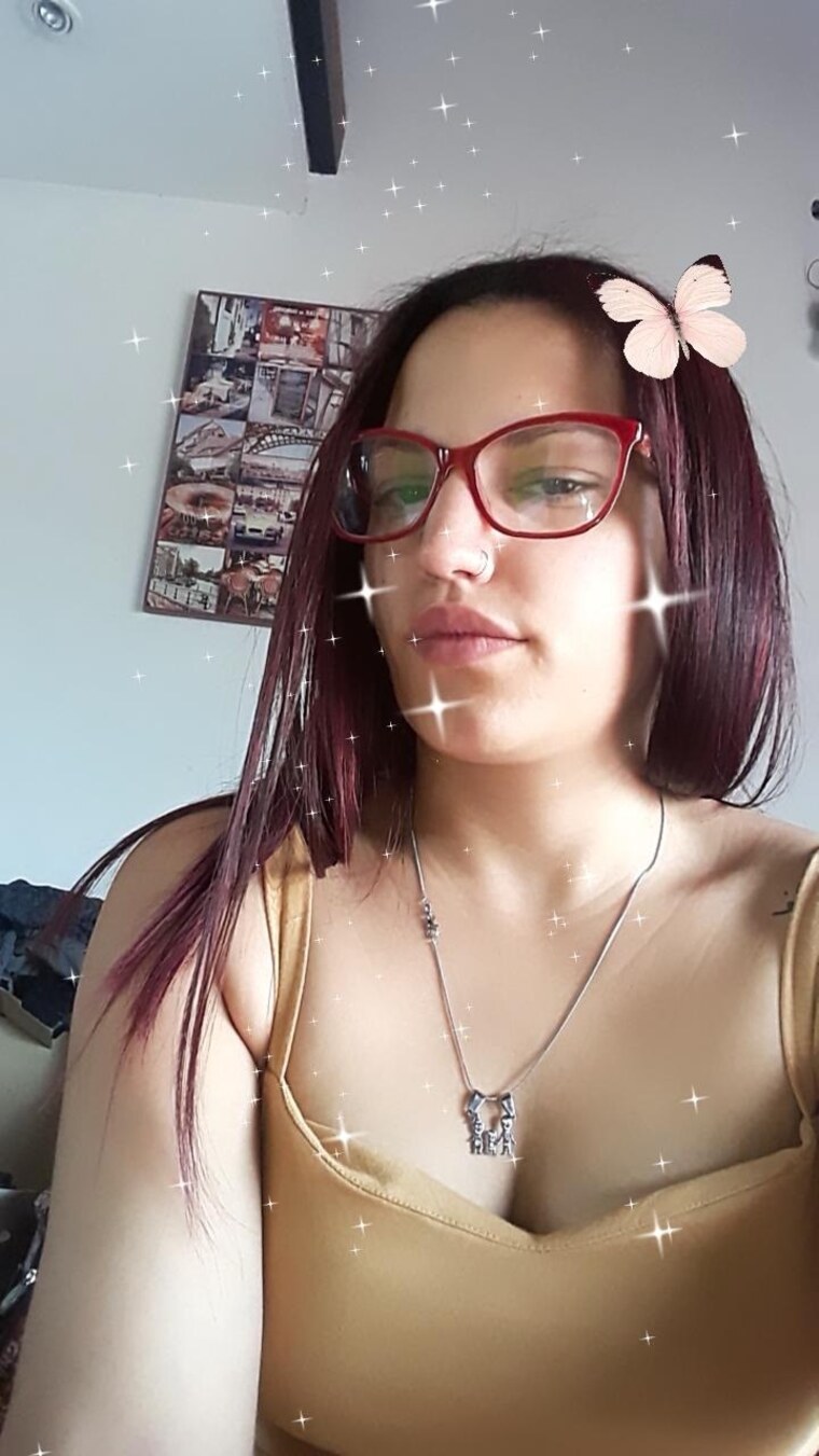 Queen 💵👑 cover image