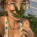 DIRT GIRL avatar