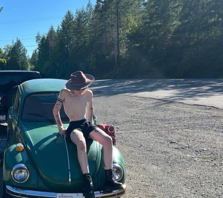 Dakota Flowers cover image