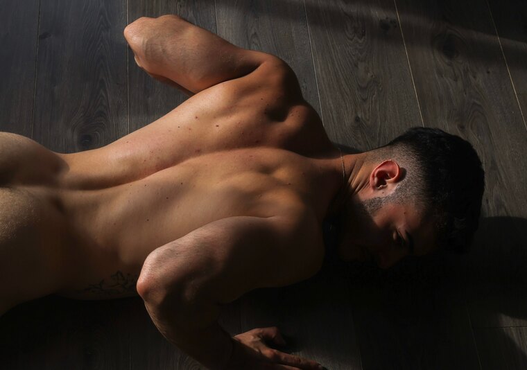 ValenTwink🤍 banner image