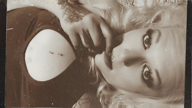 Victoria Elise banner image