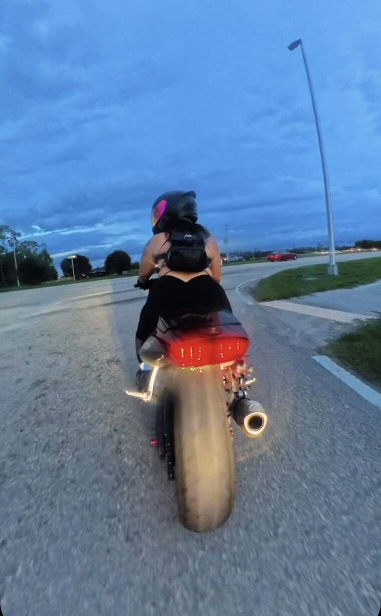 Twowheelvixxen cover image