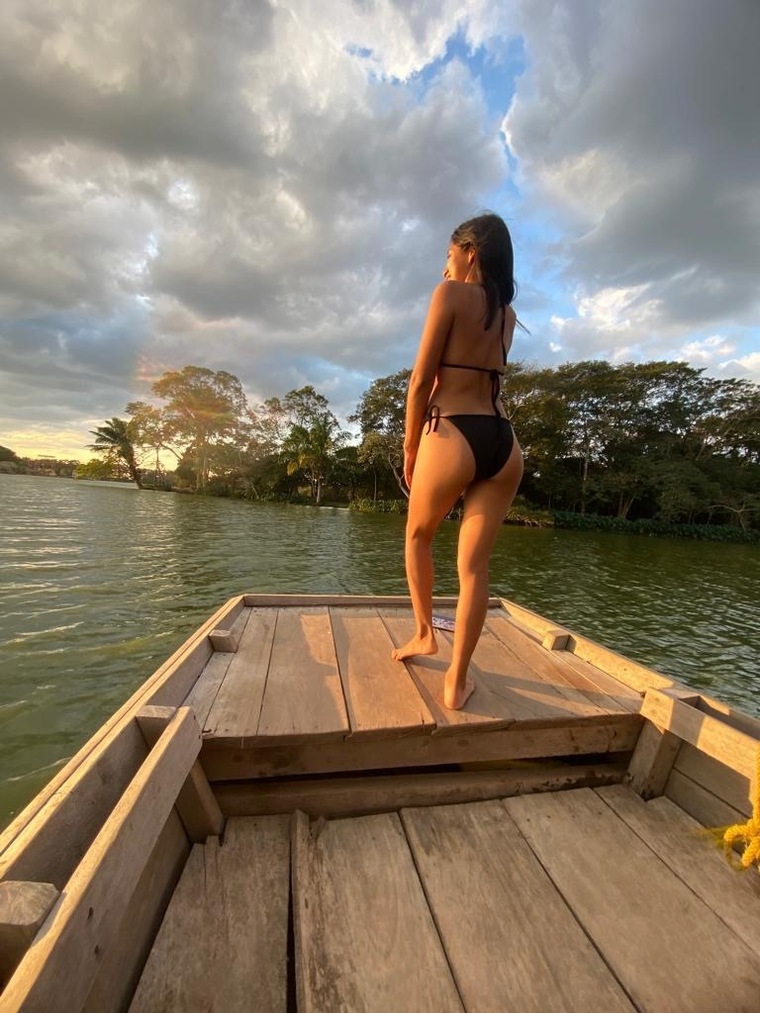 Lucíana 🥰🔥 cover image