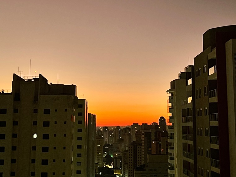 Naylinha banner image