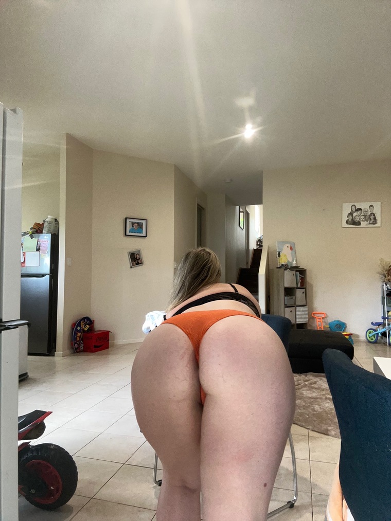 Kinkycouple2 banner image