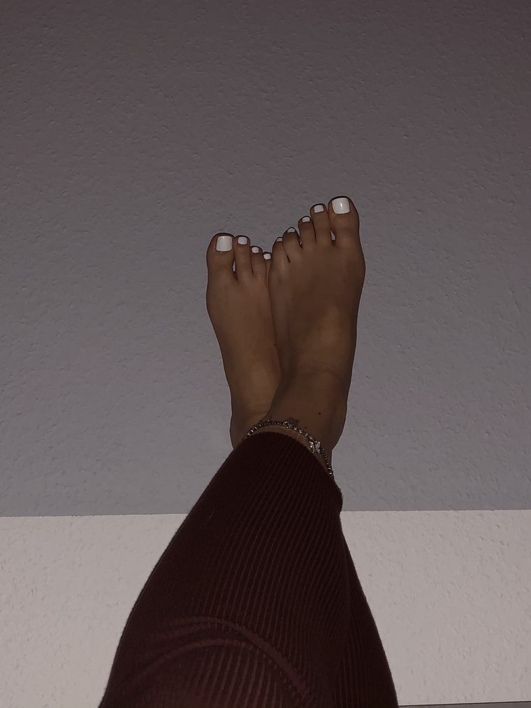 Feetprincess cover image