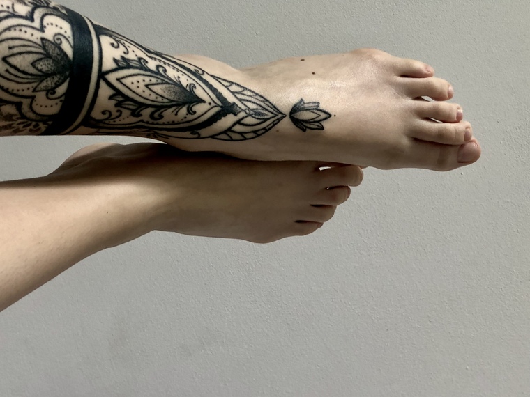 Tattooedfeet cover image