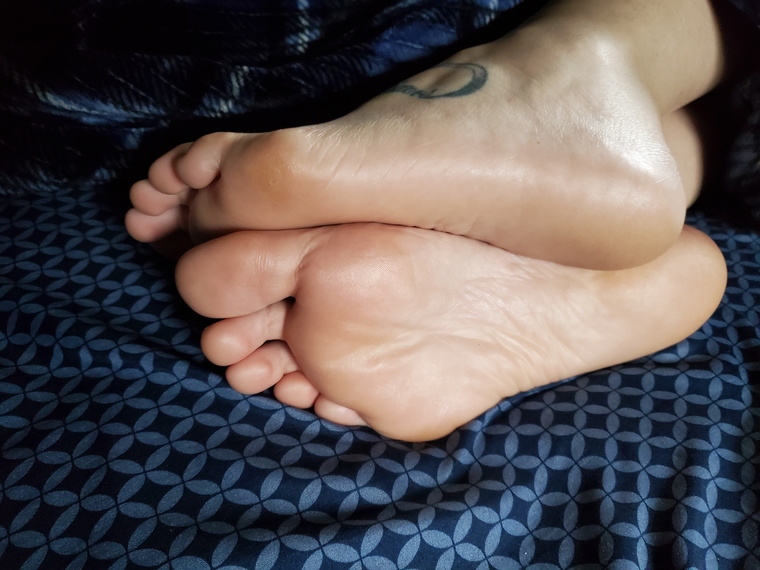 Sexy Foot Couple cover image