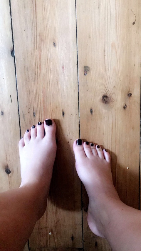 Tinyfeet123 cover image