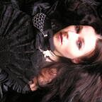 Lady of black crystal avatar