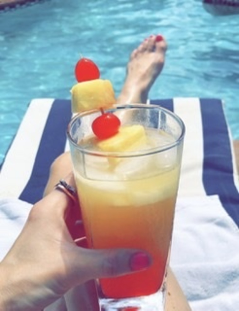 Sexy feet 👣 cover image
