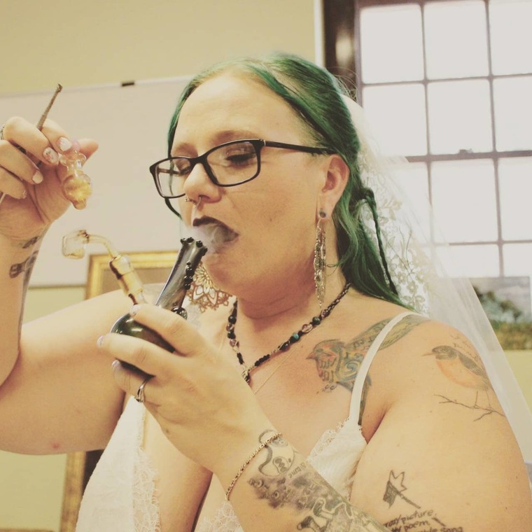 Barefootwitch420 cover image
