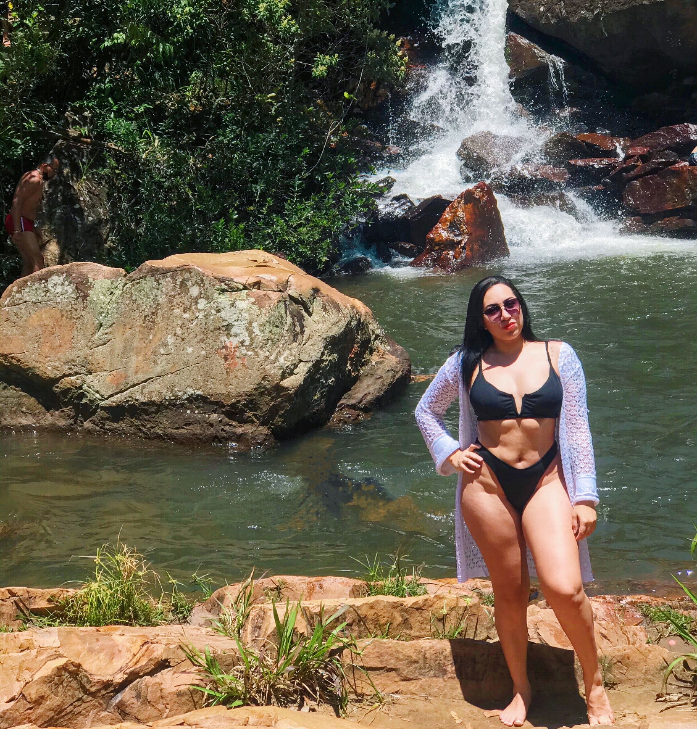 Ariane Santos banner image