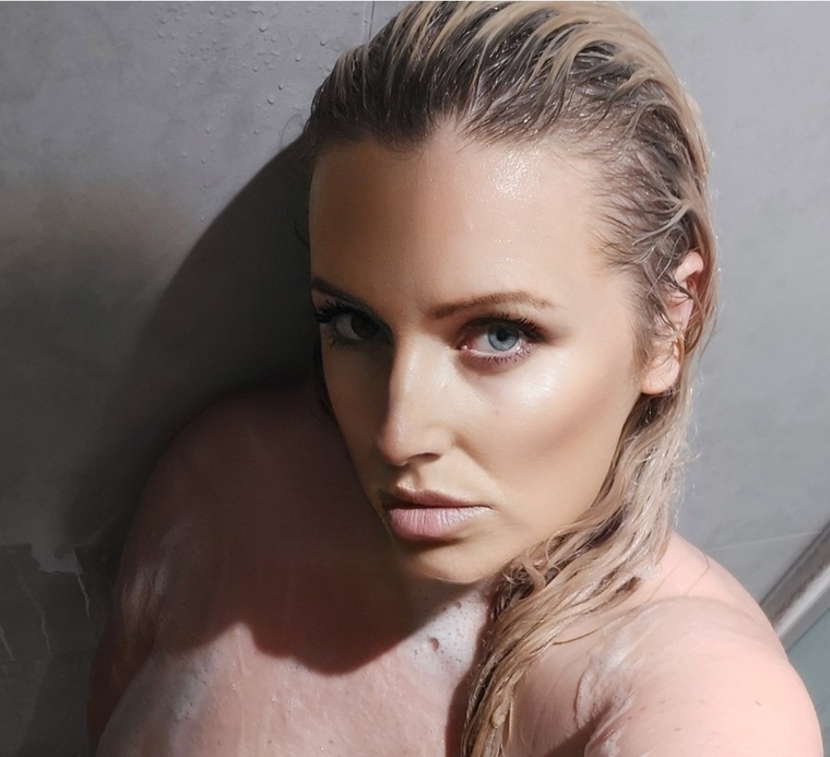 Lisa Montana banner image