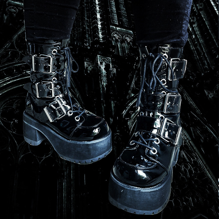Mistress De Vil cover image