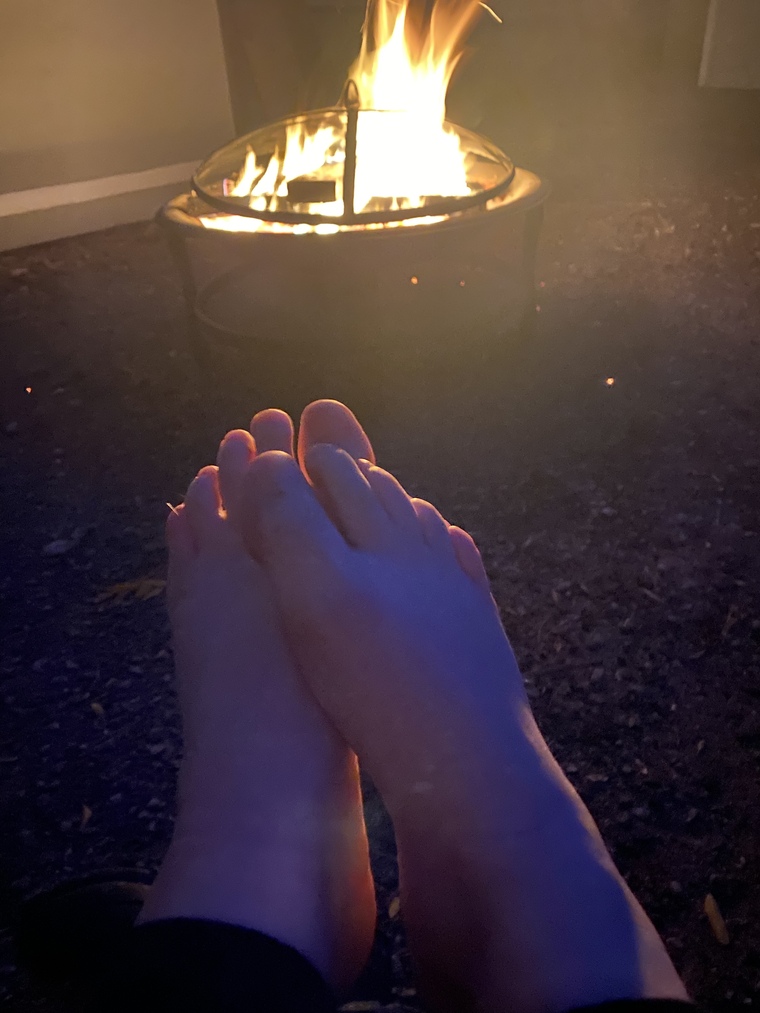 Tinytoes4526 cover image