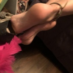 Beautiful feet tickling avatar