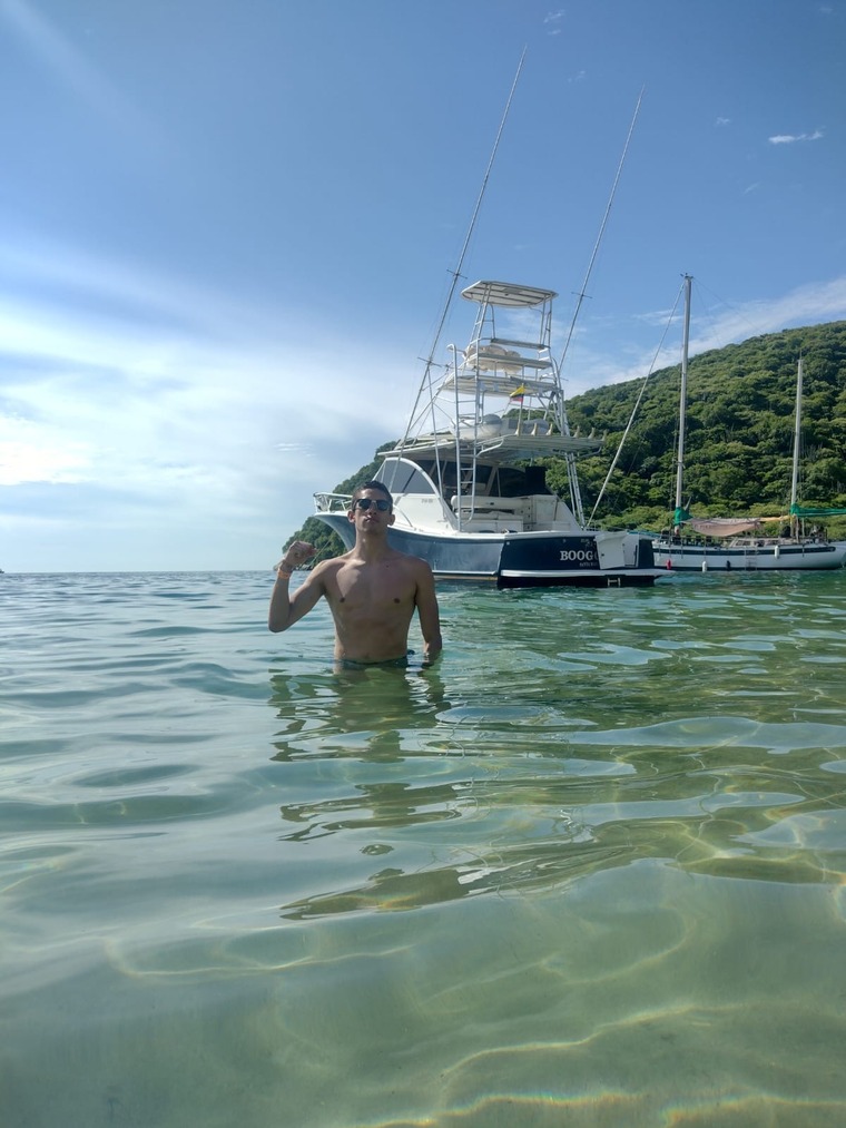 Alejandro Guzmán cover image