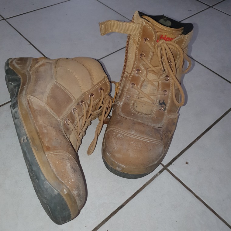 Feetus McLovaflog banner image