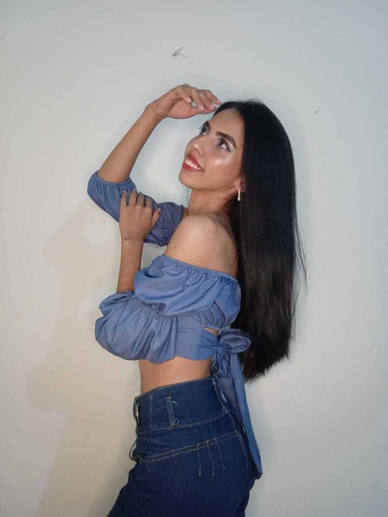 Valeria cover image
