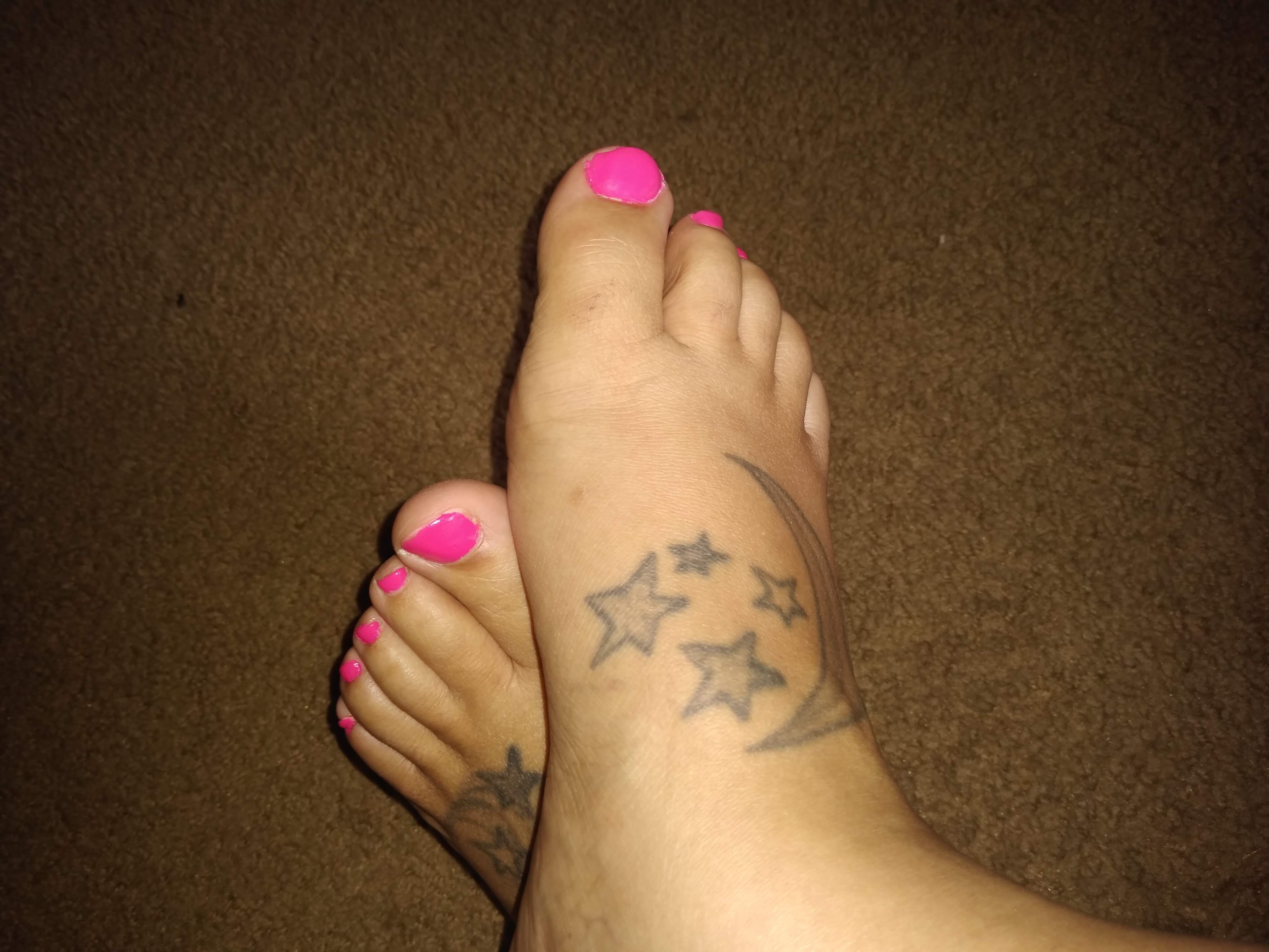 Mrs. Pretty Pinky Toes banner image