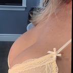 Busty B avatar