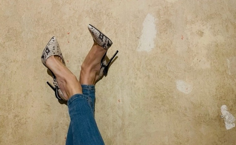 Fiona's feet cover image