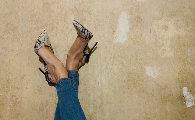 Fiona's feet banner image