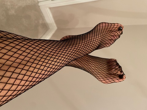 Foxy-feet-fetish cover image