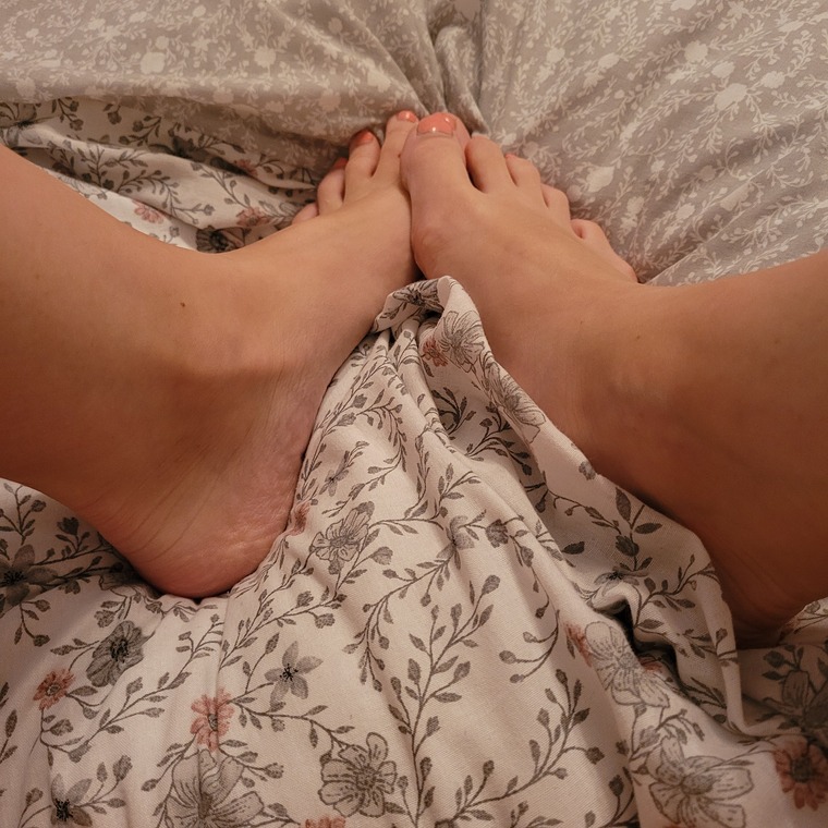 Feet Lover's cover image