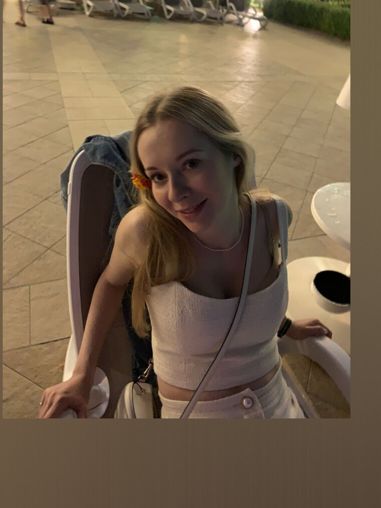 Cream queen banner image